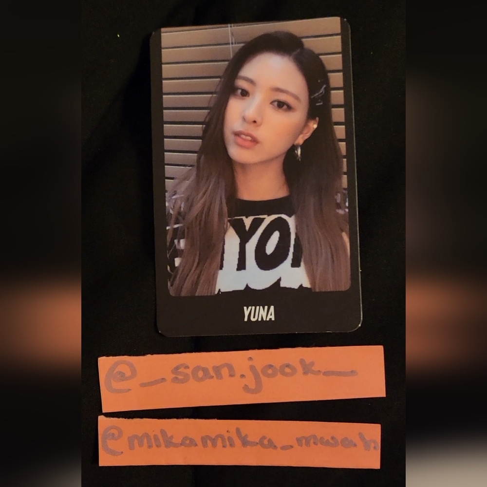 Yuna Itzy Wannabe Photocard
